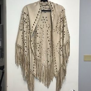 Steve Madden Festival Flair fringe wrap cape